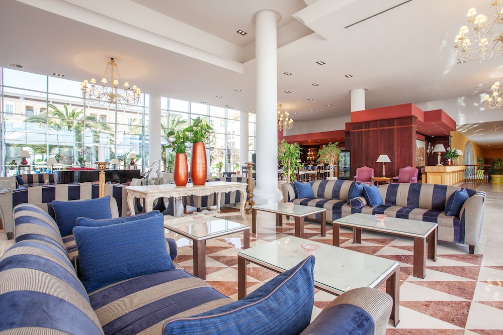 Grupotel Playa de Palma Suites & Spa — Hotel building in Playa de Palma, Balearic Islands