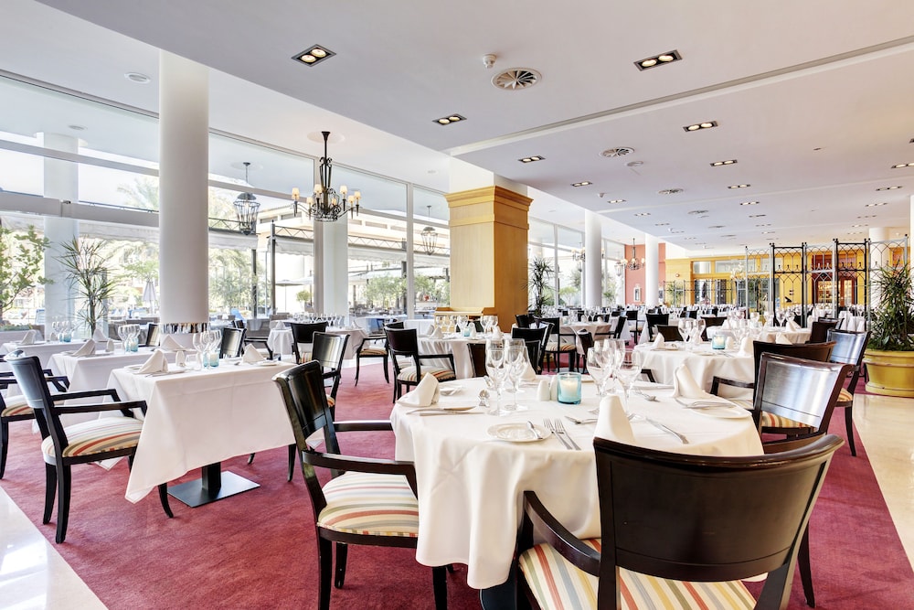 Grupotel Playa de Palma Suites & Spa — Restaurant & bars in Playa de Palma, Balearic Islands