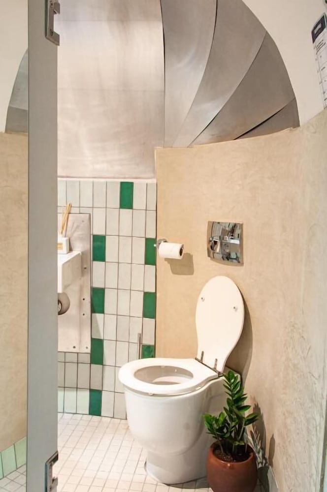Grand Daddy Boutique Hotel — Hotel rooms in Cape Town, Western Cape