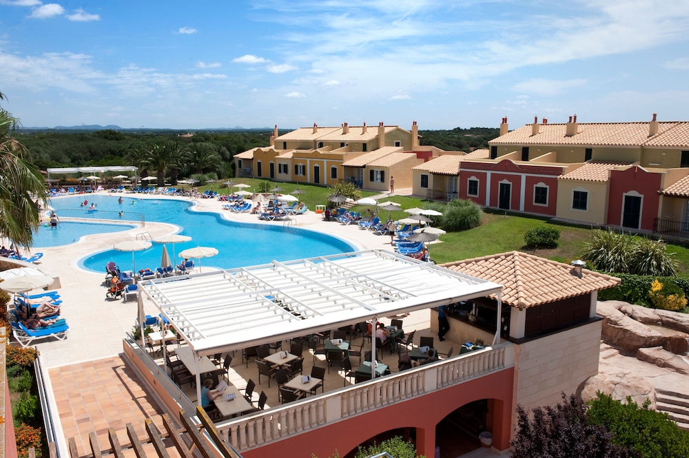 Grupotel Playa Club — Swimming pool in Cala'n Bosch, Balearic Islands