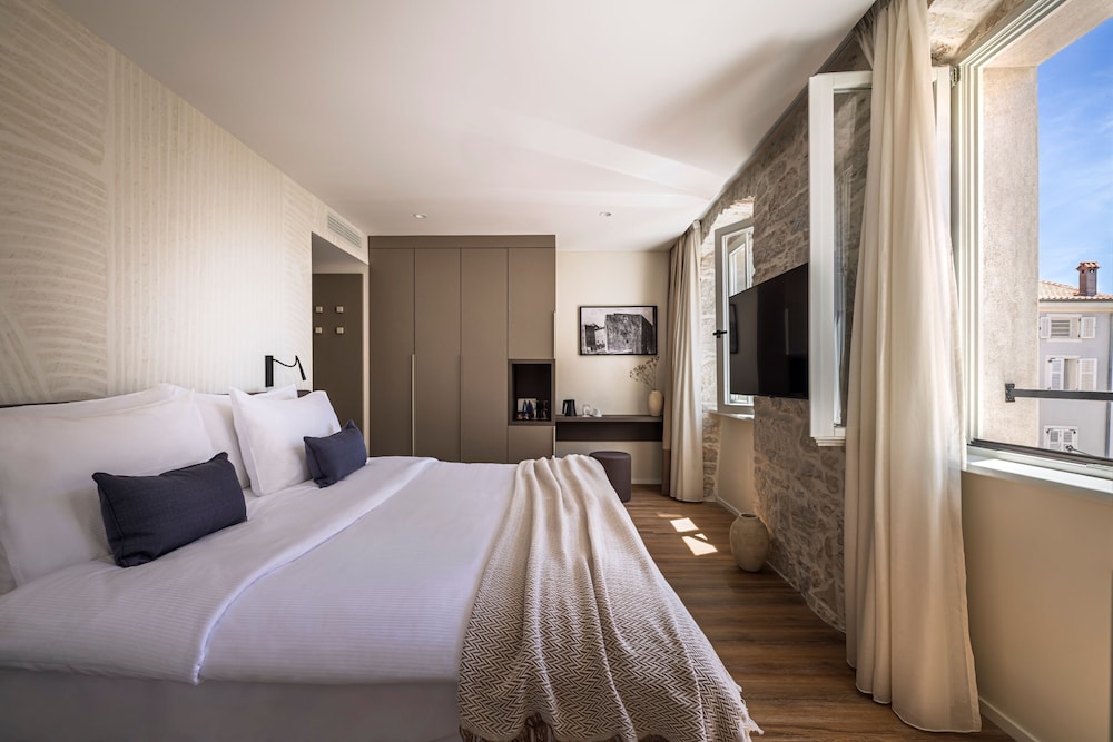 Valamar Riviera Hotel & Residence — Hotel rooms in Poreč, Istria