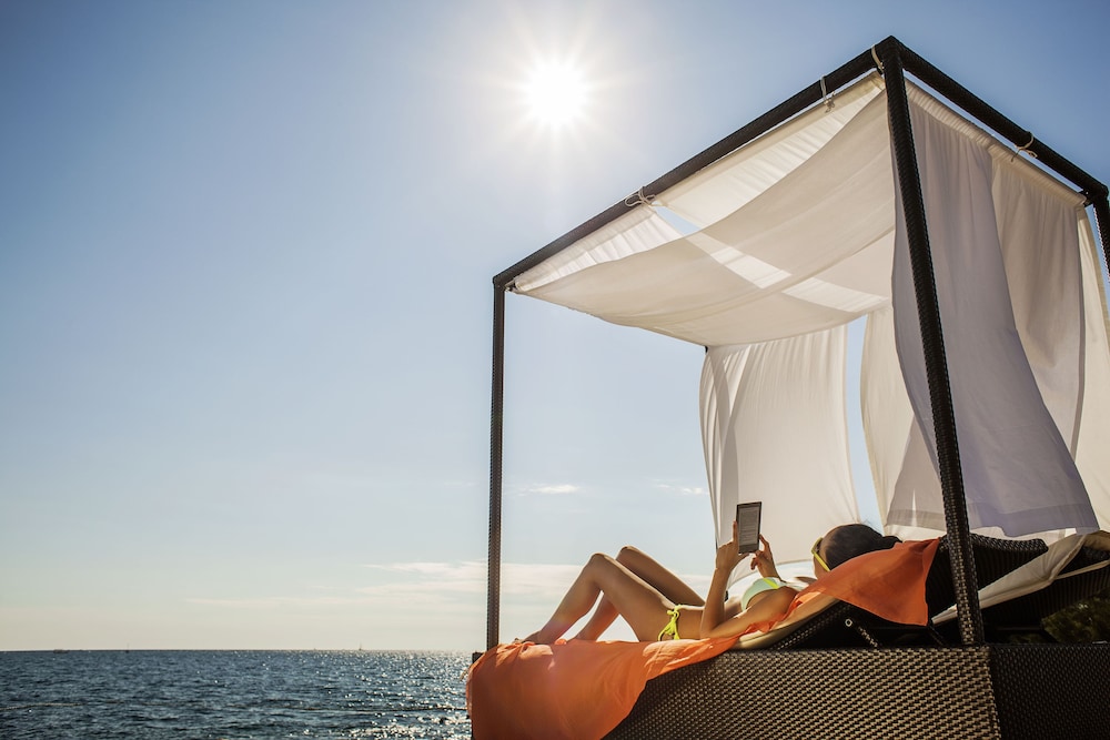 Valamar Riviera Hotel & Residence — Beach in Poreč, Istria