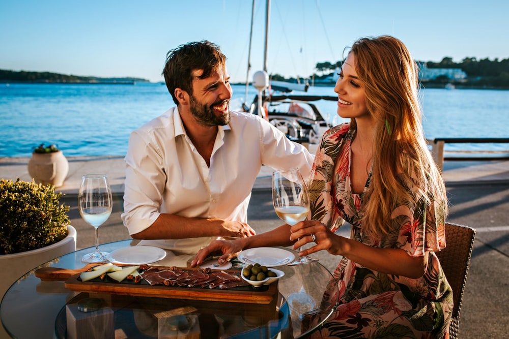 Valamar Riviera Hotel & Residence — Restaurant & bars in Poreč, Istria