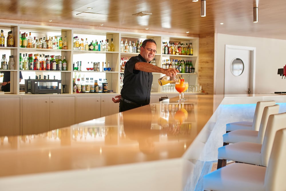 Grupotel Port d'Alcudia — Restaurant & bars in Alcudia, Balearic Islands