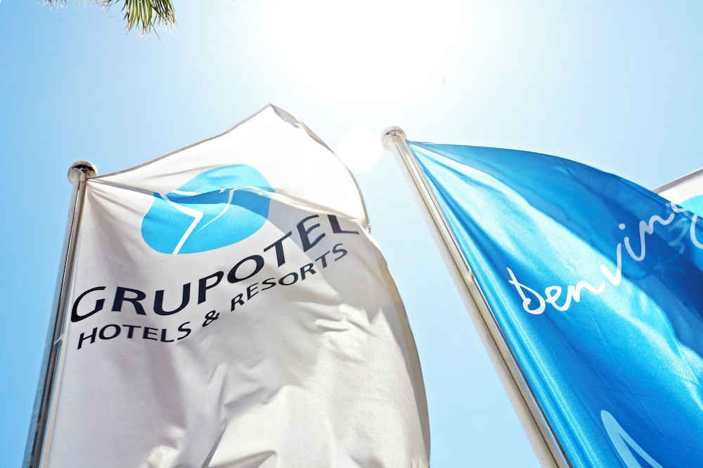 Grupotel Port d'Alcudia — Hotel building in Alcudia, Balearic Islands