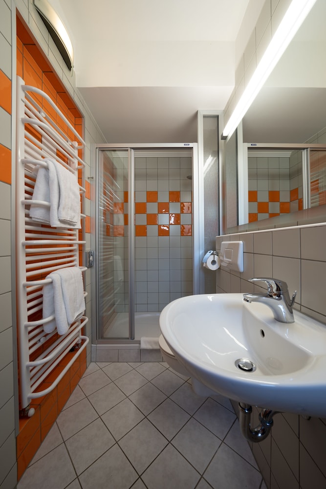 Hotel Villa Dvor — Rooms in Omiš, Split-Dalmatia