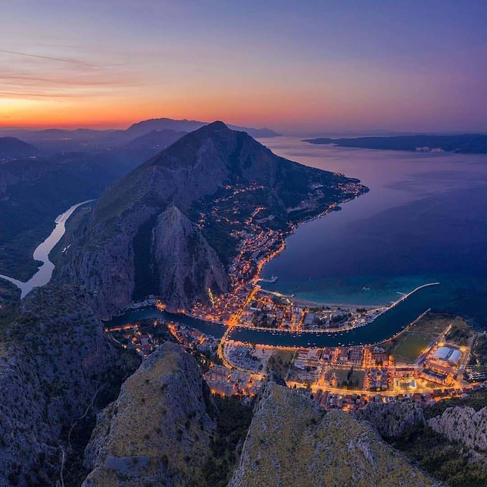 Hotel Villa Dvor — View in Omiš, Split-Dalmatia