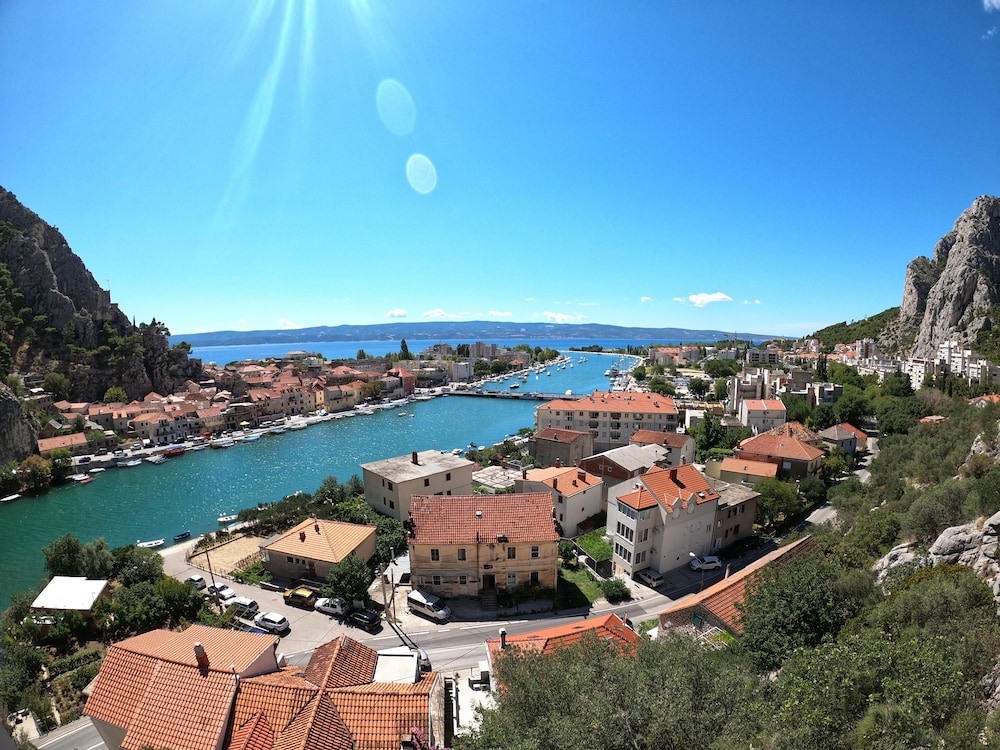 Hotel Villa Dvor — View in Omiš, Split-Dalmatia