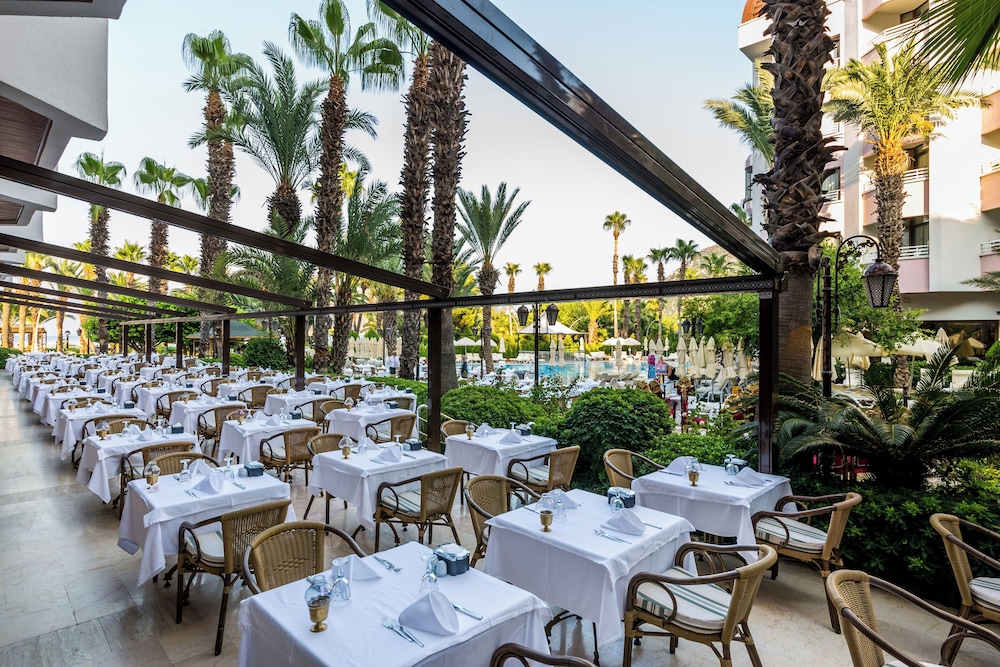Hotel Aqua - All Inclusive — Restaurant & bars in İçmeler, Mugla