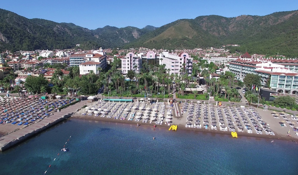 Hotel Aqua - All Inclusive — Beach in İçmeler, Mugla