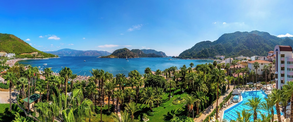 Hotel Aqua - All Inclusive — Beach in İçmeler, Mugla