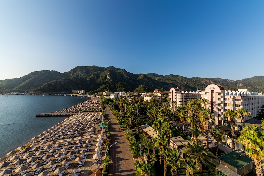 Hotel Aqua - All Inclusive — Beach in İçmeler, Mugla