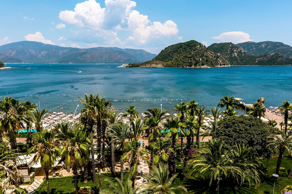 Hotel Aqua - All Inclusive — Beach in İçmeler, Mugla