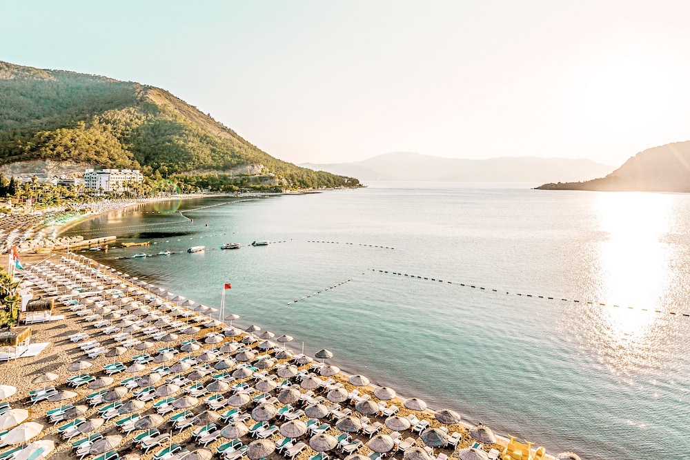 Hotel Aqua - All Inclusive — Beach in İçmeler, Mugla