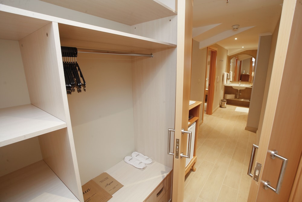 Hotel Aqua - All Inclusive — Hotel rooms in İçmeler, Mugla