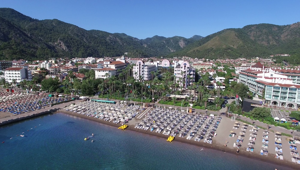 Hotel Aqua - All Inclusive — Beach in İçmeler, Mugla