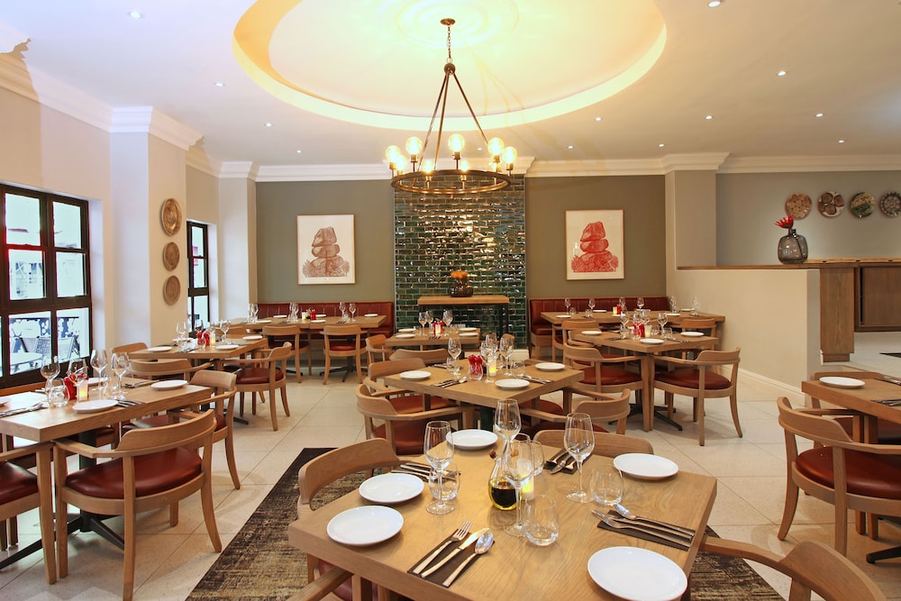 Foreshore Hotel — Restaurant & bars in Cape Town, Western Cape