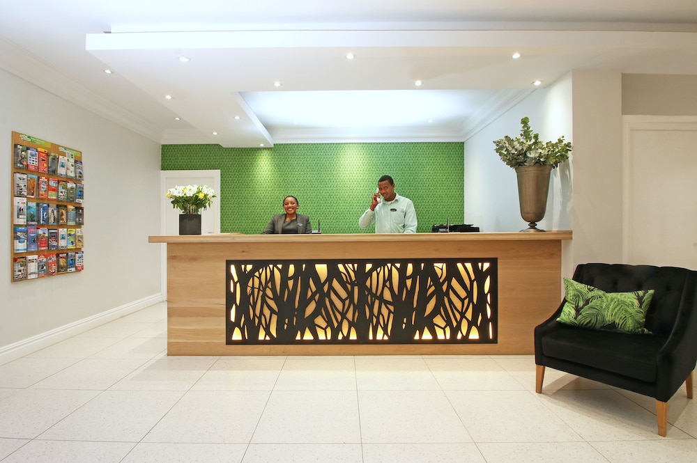 Foreshore Hotel — Hotel building in Cape Town, Western Cape