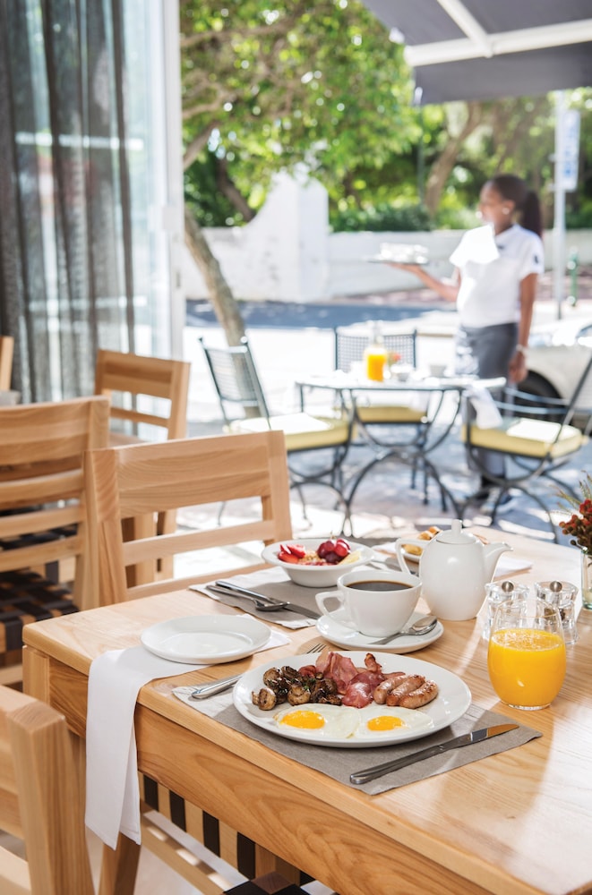 Foreshore Hotel — Restaurant & bars in Cape Town, Western Cape