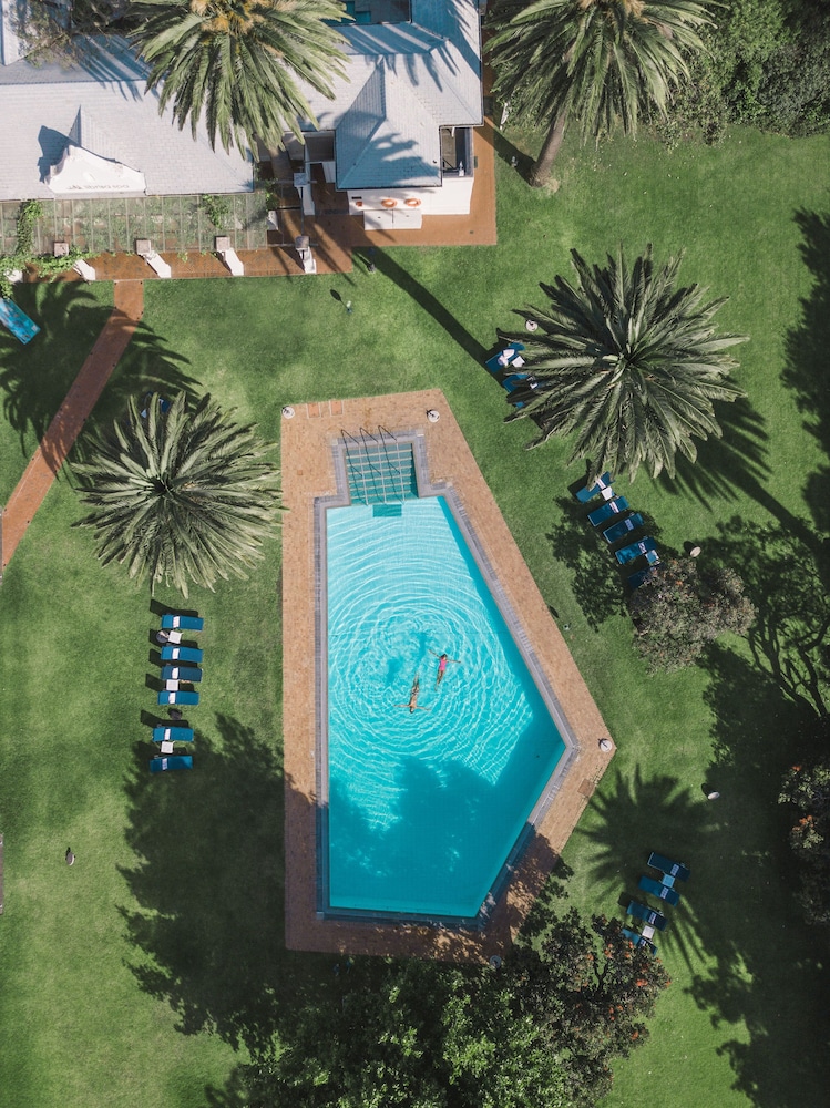Mount Nelson, A Belmond Hotel, Cape Town — Swimming pool in Cape Town, Western Cape