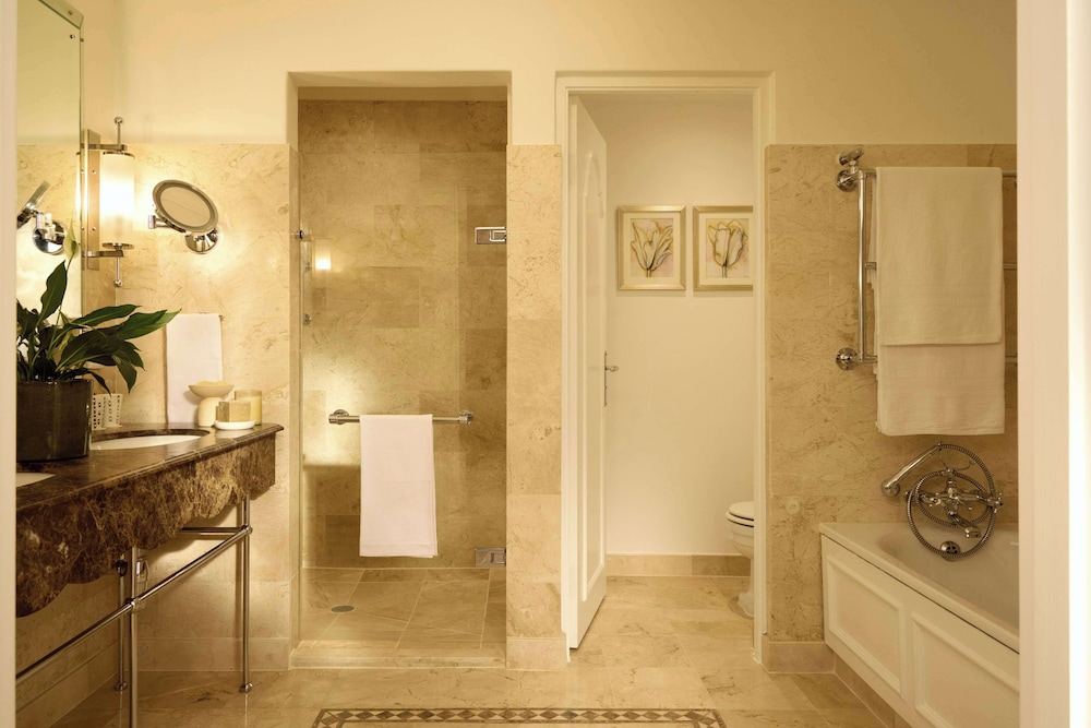 Mount Nelson, A Belmond Hotel, Cape Town — Hotel rooms in Cape Town, Western Cape