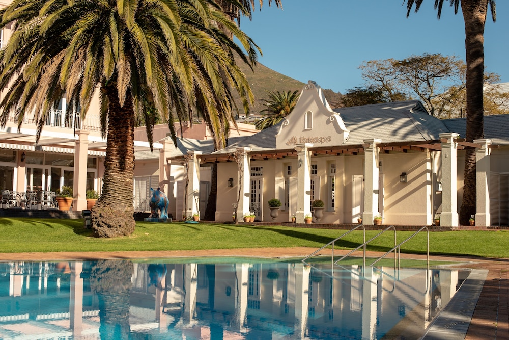 Mount Nelson, A Belmond Hotel, Cape Town — Swimming pool in Cape Town, Western Cape