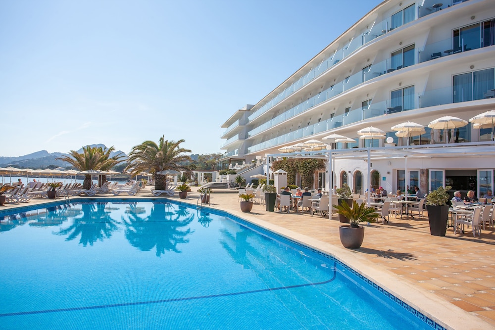 Grupotel Aguait Resort & Spa - Adults Only — Swimming pool in Cala Ratjada, Balearic Islands