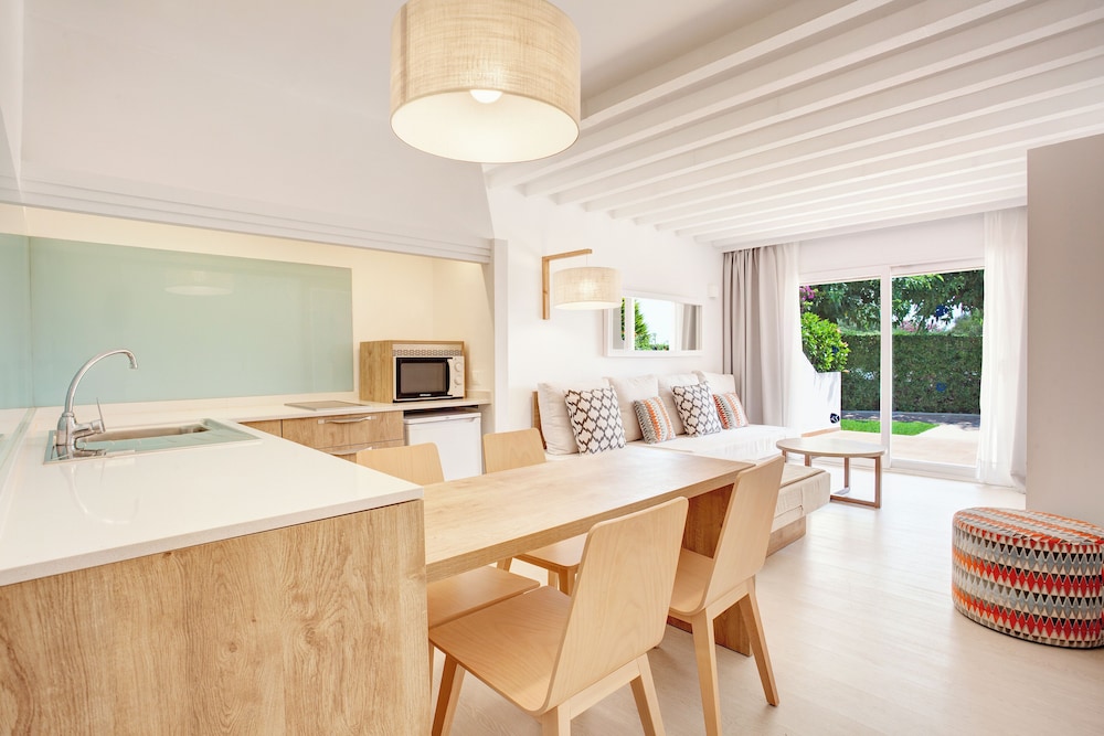 Grupotel Aldea Cala'n Bosch — Hotel rooms in Cala'n Bosch, Balearic Islands