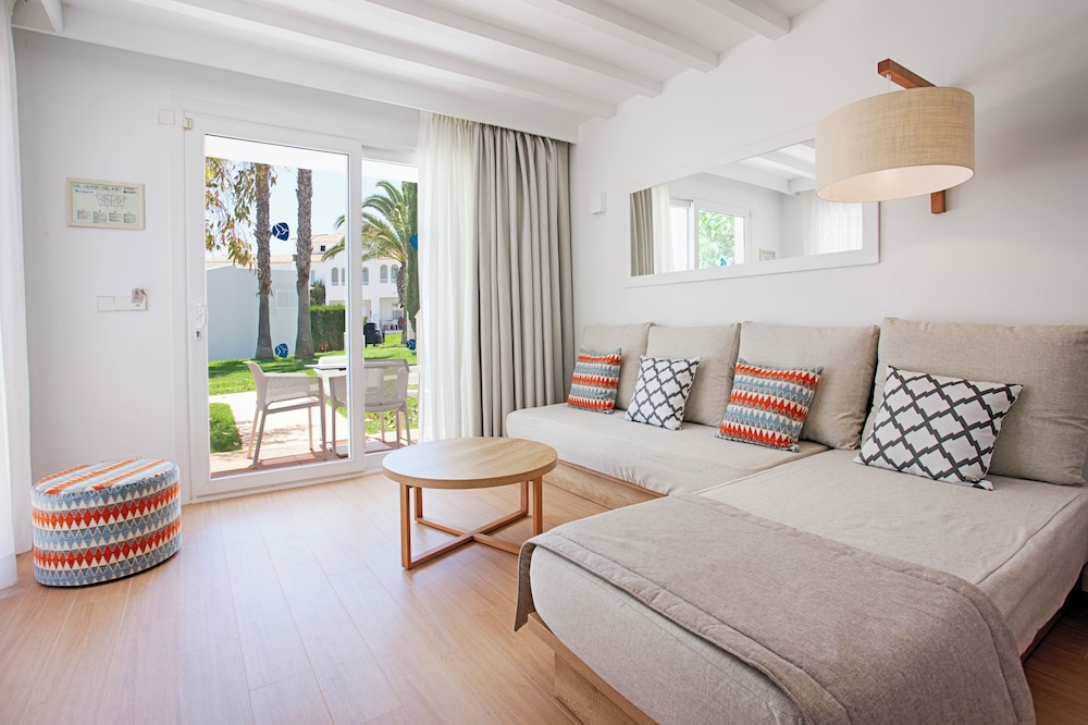 Grupotel Aldea Cala'n Bosch — Hotel rooms in Cala'n Bosch, Balearic Islands