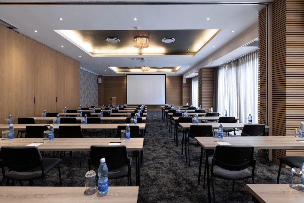 Pepperclub Hotel — Hotel building in Cape Town, Western Cape