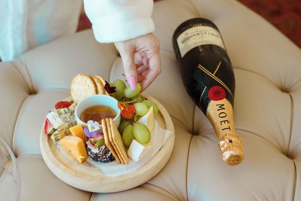 Pepperclub Hotel — Hotel rooms in Cape Town, Western Cape