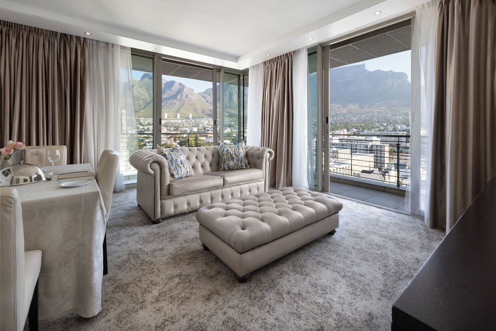 Pepperclub Hotel — Hotel rooms in Cape Town, Western Cape