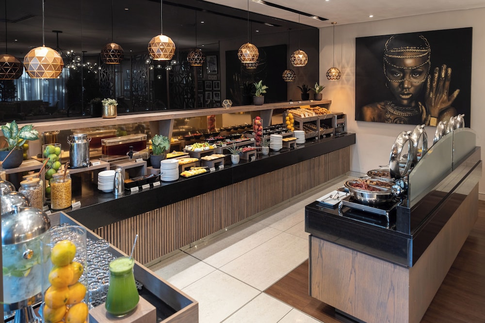Pepperclub Hotel — Restaurant & bars in Cape Town, Western Cape