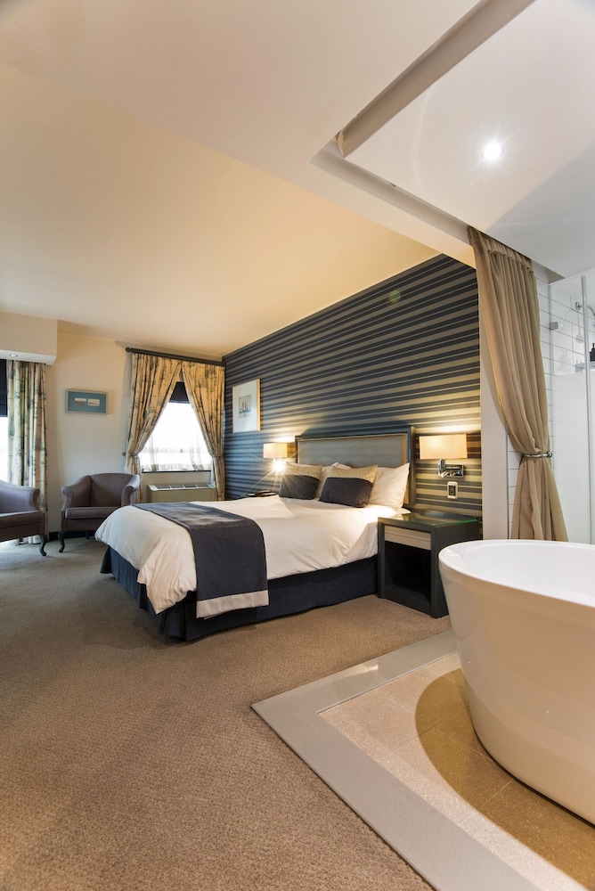 The Portswood Hotel — Hotel rooms in Cape Town, Western Cape