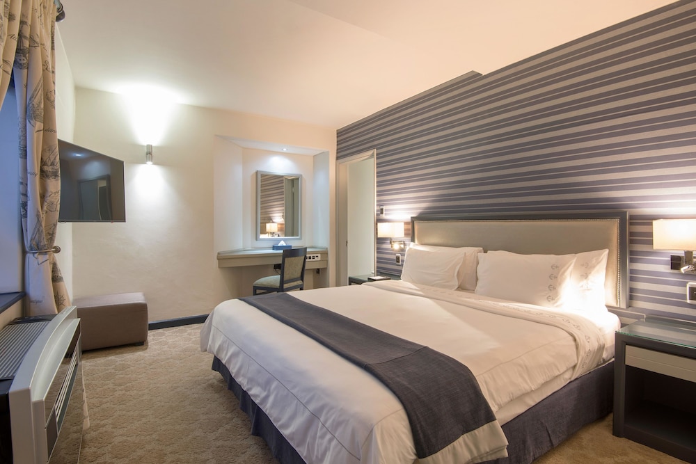 The Portswood Hotel — Hotel rooms in Cape Town, Western Cape