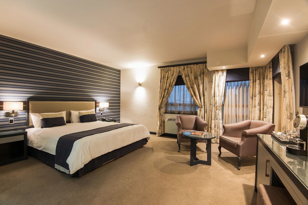 The Portswood Hotel — Hotel rooms in Cape Town, Western Cape