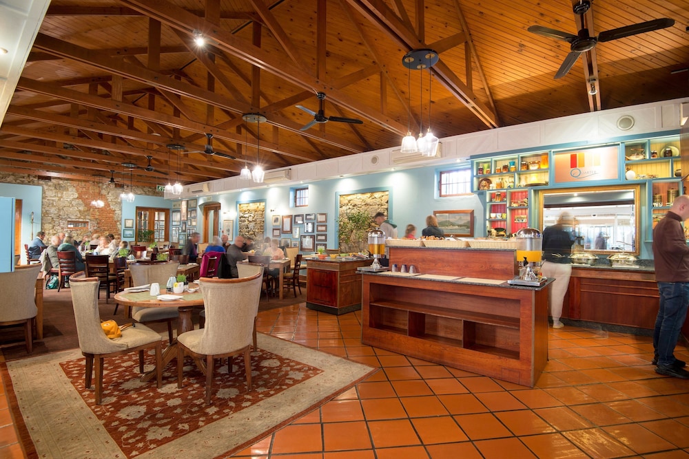 The Portswood Hotel — Restaurant & bars in Cape Town, Western Cape