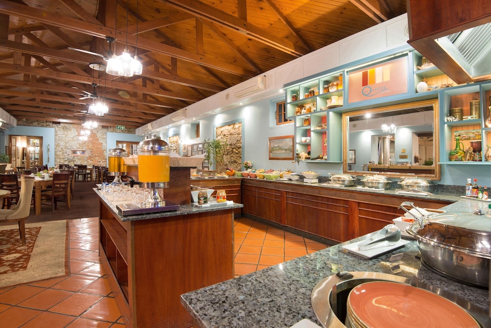 The Portswood Hotel — Restaurant & bars in Cape Town, Western Cape