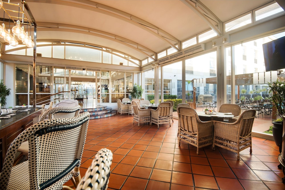 The Portswood Hotel — Restaurant & bars in Cape Town, Western Cape