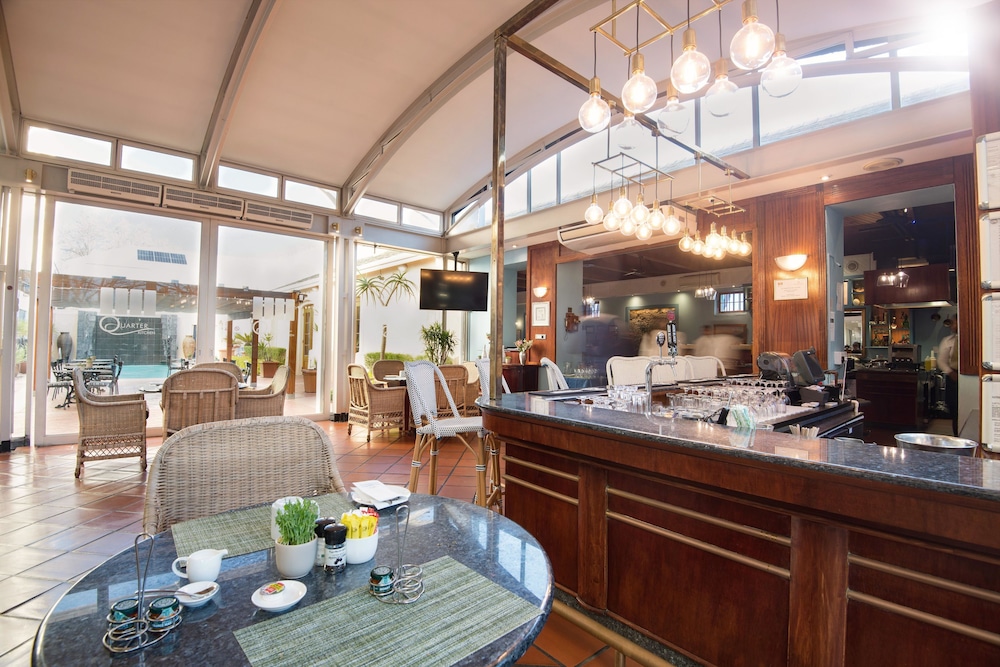 The Portswood Hotel — Restaurant & bars in Cape Town, Western Cape