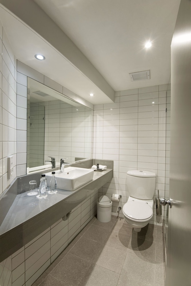 The Portswood Hotel — Hotel rooms in Cape Town, Western Cape