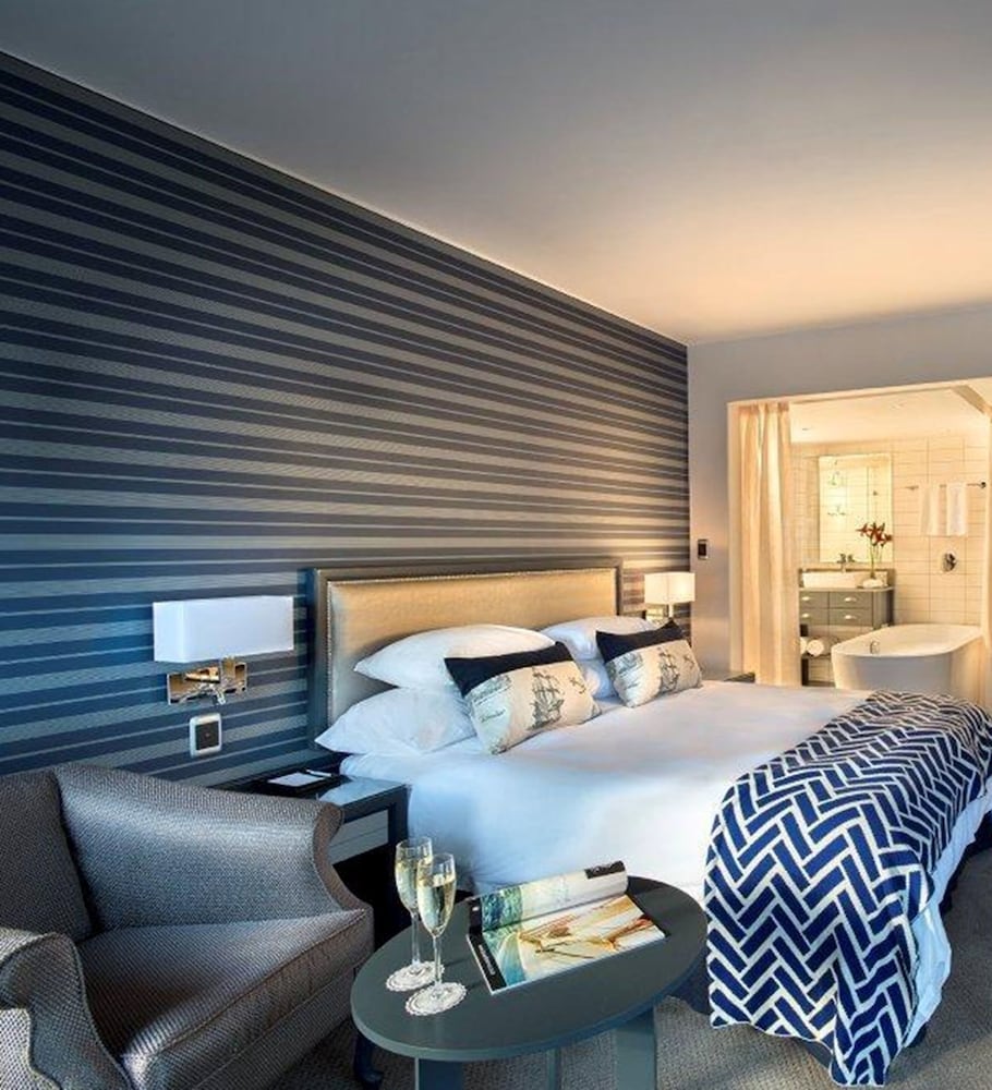 The Portswood Hotel — Hotel rooms in Cape Town, Western Cape