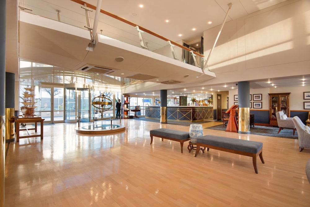 The Portswood Hotel — Hotel building in Cape Town, Western Cape