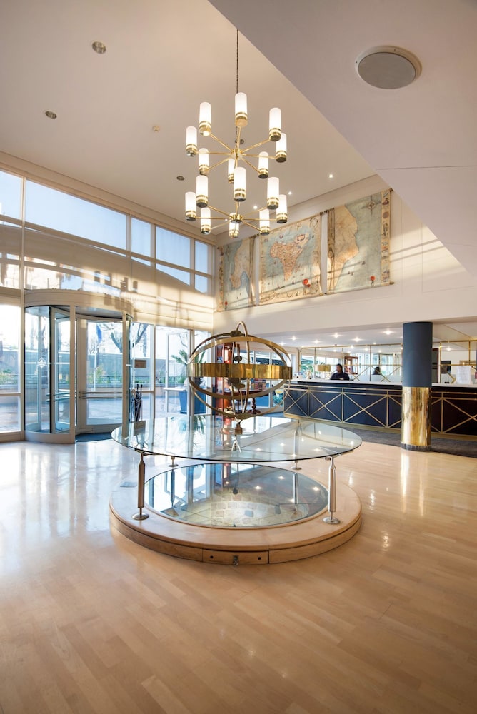 The Portswood Hotel — Hotel building in Cape Town, Western Cape