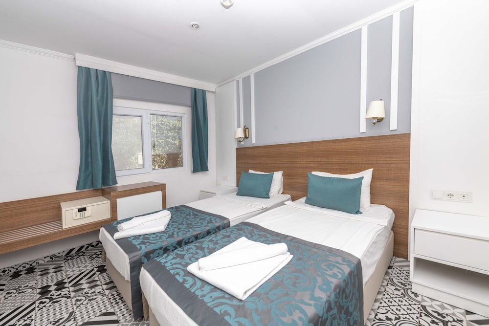 Armas Beach - All Inclusive — Rooms in Kemer