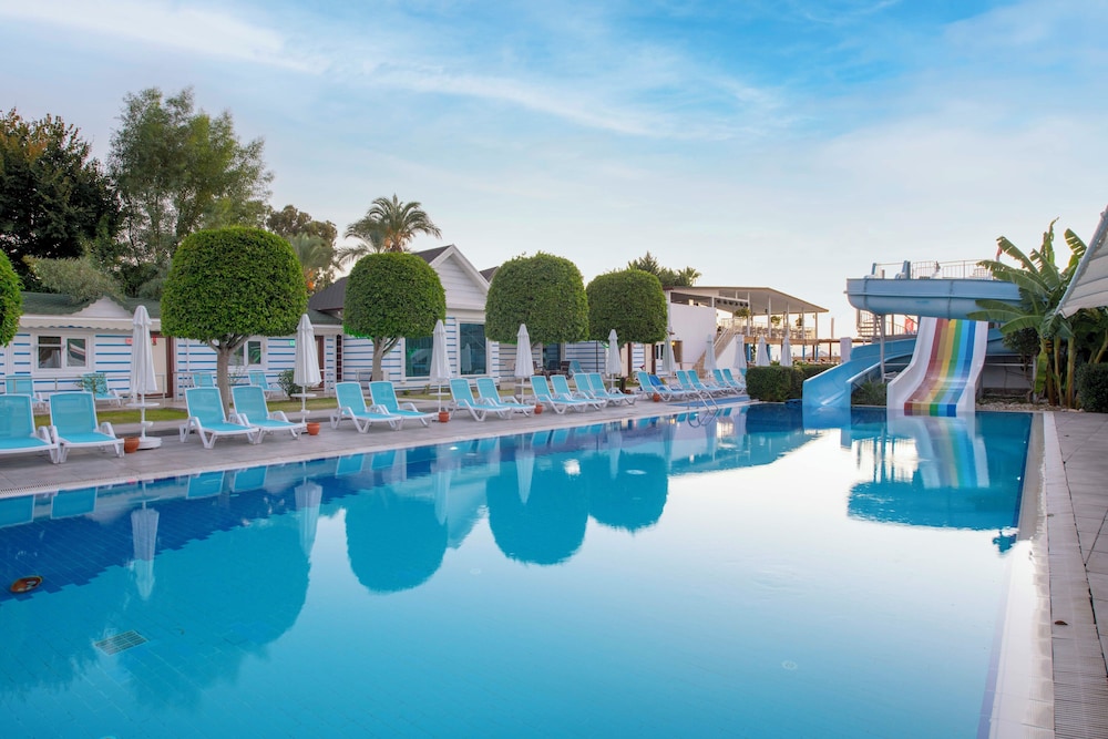 Armas Beach - All Inclusive — Pool in Kemer