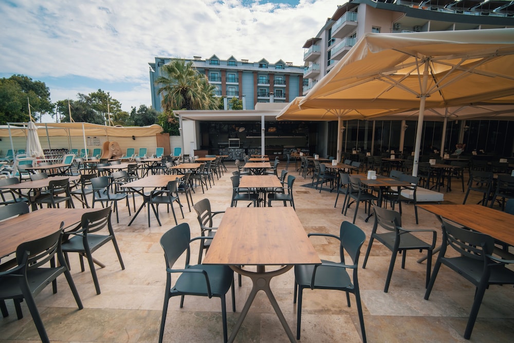 Armas Beach - All Inclusive — Restaurant in Kemer