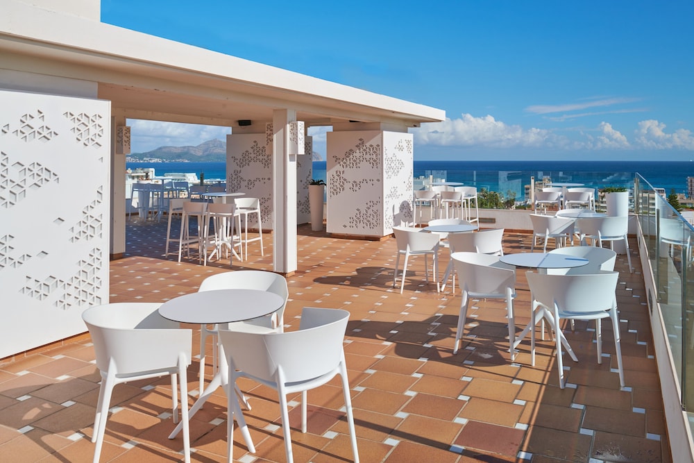 Grupotel Gran Vista & SPA — Restaurant & bars in Can Picafort, Balearic Islands