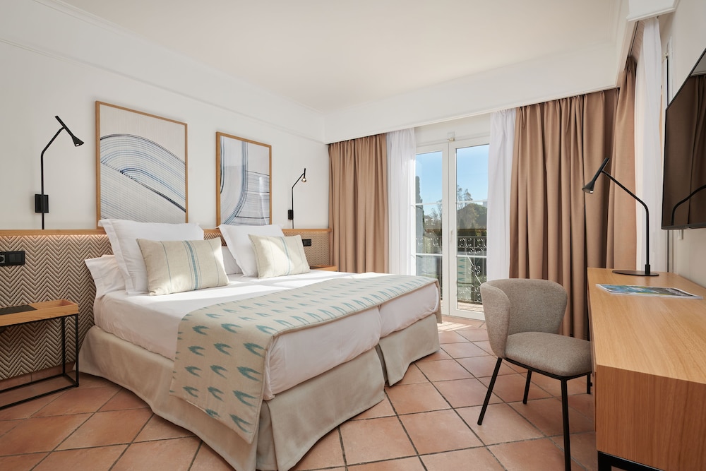 Grupotel Gran Vista & SPA — Hotel rooms in Can Picafort, Balearic Islands