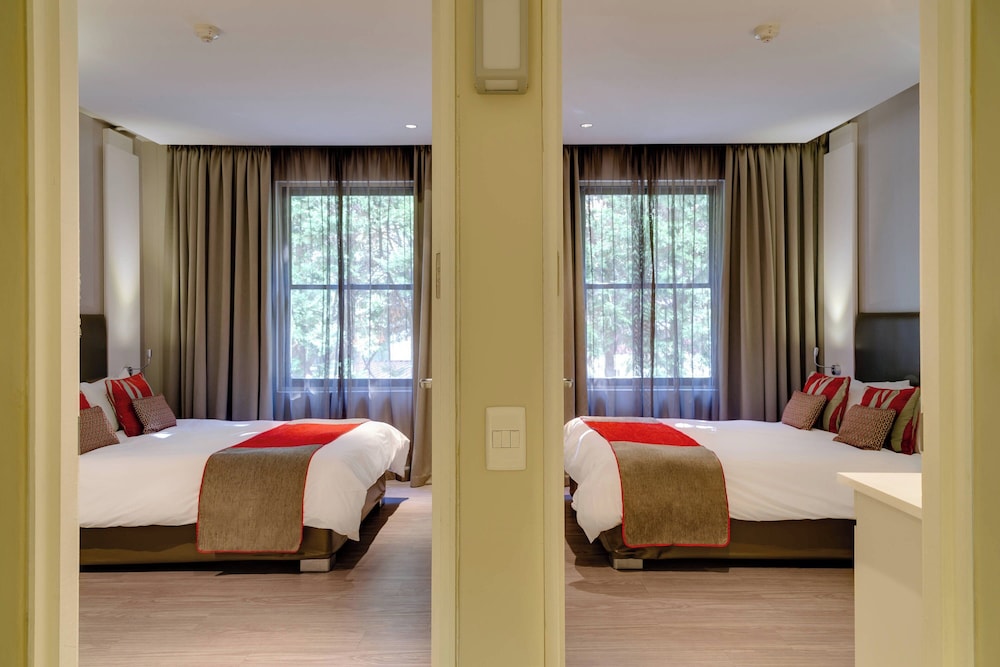 Protea Hotel by Marriott Cape Town Waterfront Breakwater Lodge — Hotel rooms in Cape Town, Western Cape
